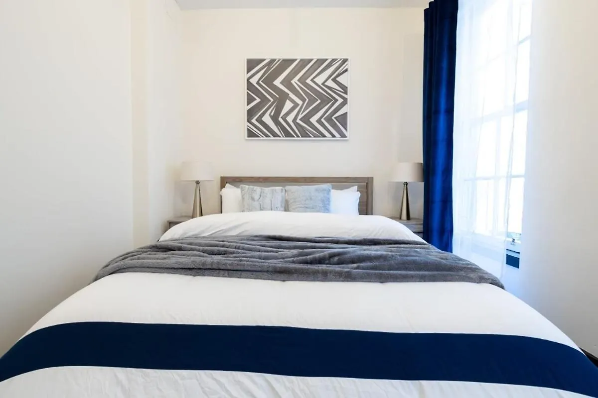 Apartment E10-1 Designer East Village Townhouse 1Br New York