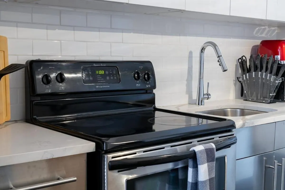 Apartment E10-1 Designer East Village Townhouse 1Br New York