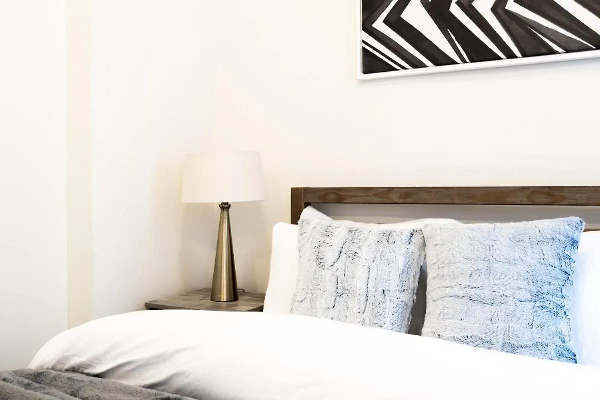 E10-1 Designer East Village Townhouse 1Br نيو يورك